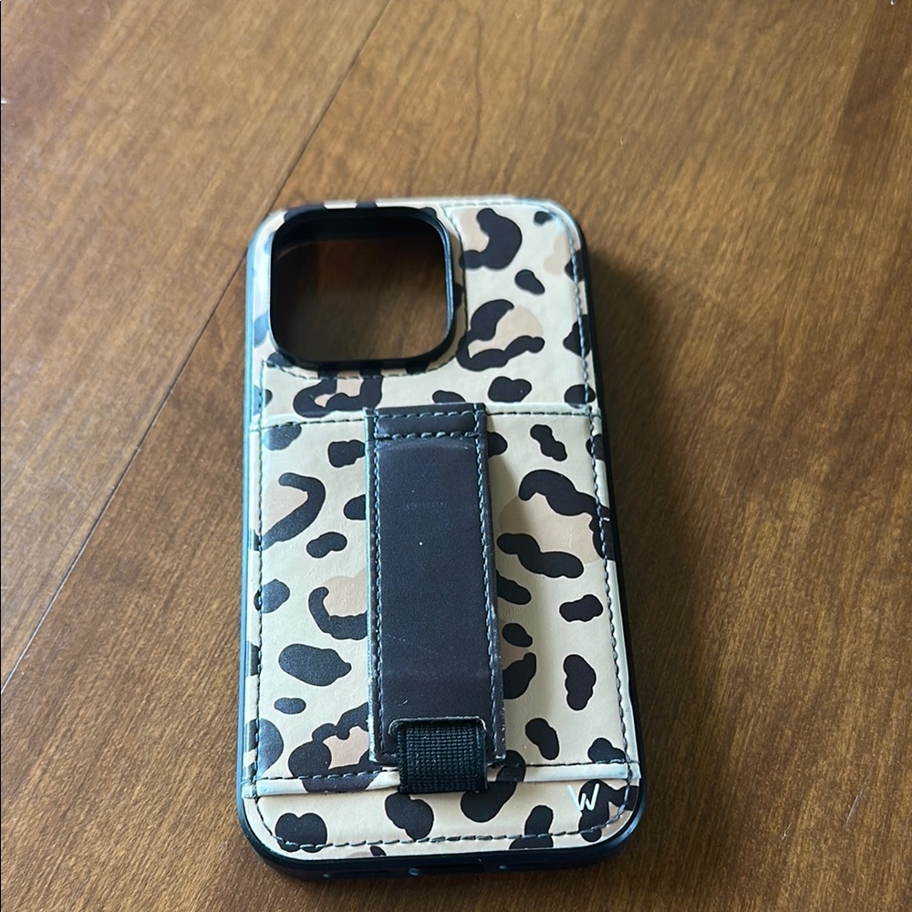 Leopard Print Phone Case with Black Strap for IPhone 14 Pro